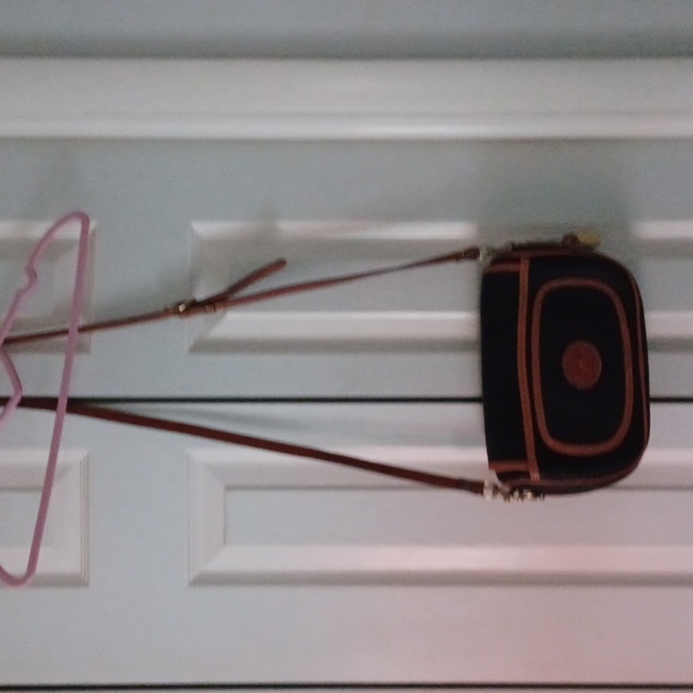 Dooney & Bourke Pebbled Leather Black/ Brown Leather  Crossbody - Picture 3 of 11